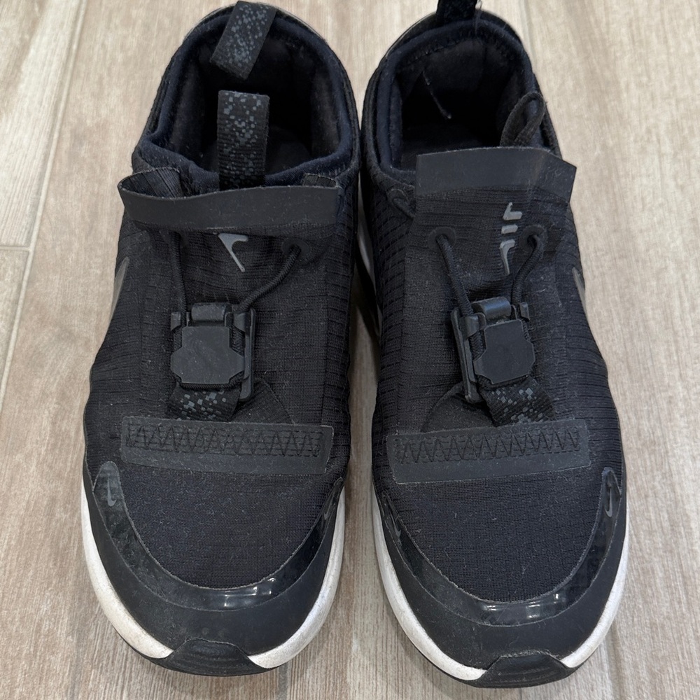 Nike Black Athletic Shoes
